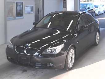 BMW 5 SERIES 2004 Image 1
