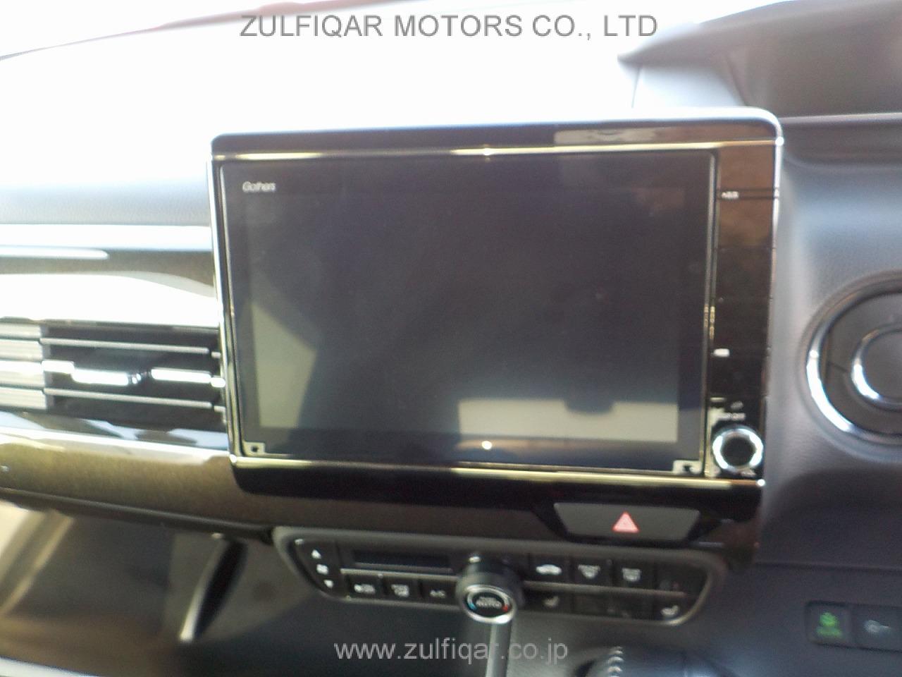 HONDA N-BOX CUSTOM 2019 Image 12