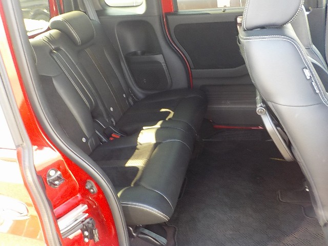 HONDA N-BOX CUSTOM 2019 Image 21