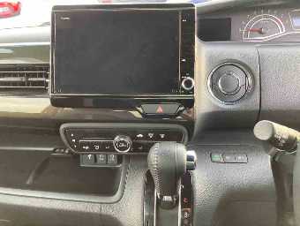 HONDA N-BOX CUSTOM 2019 Image 7