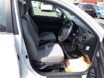 TOYOTA COROLLA AXIO 2016 Image 13