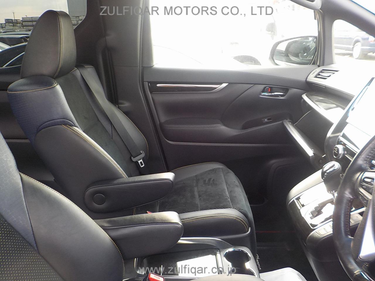 TOYOTA VELLFIRE 2017 Image 26