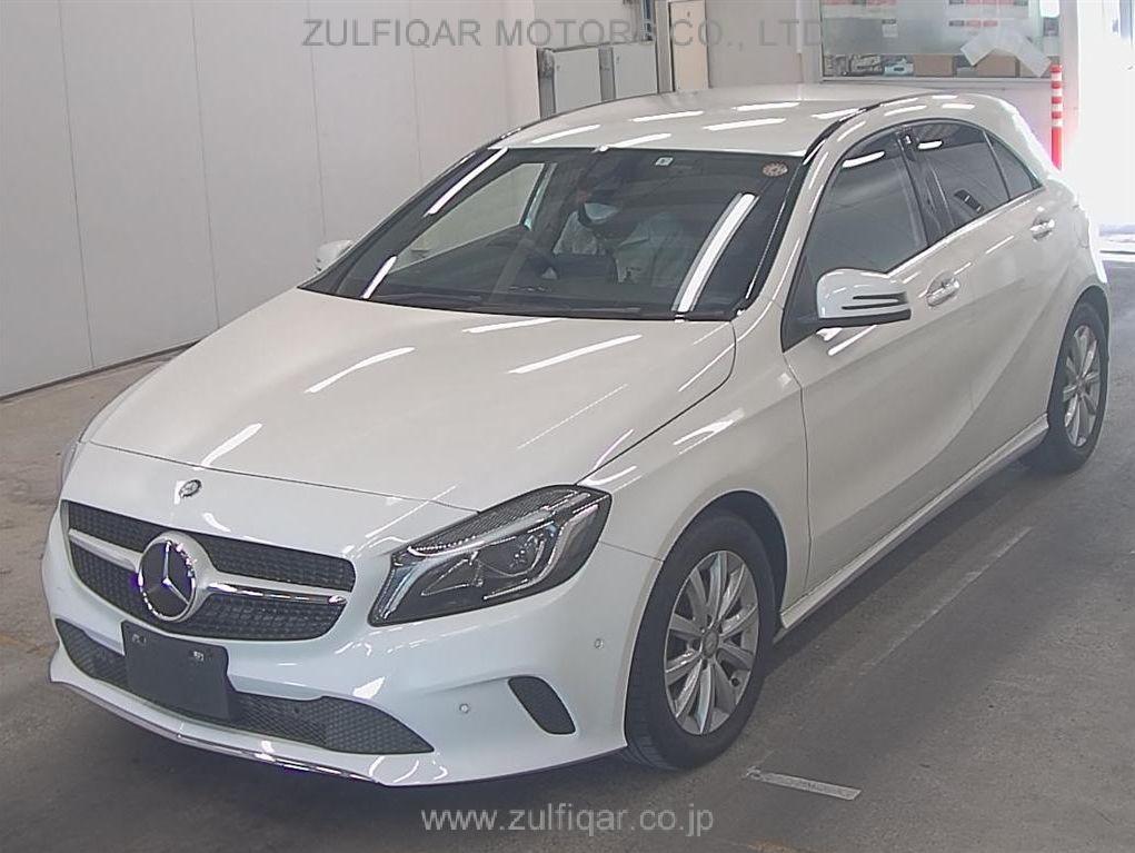 MERCEDES BENZ A CLASS 2017 Image 4