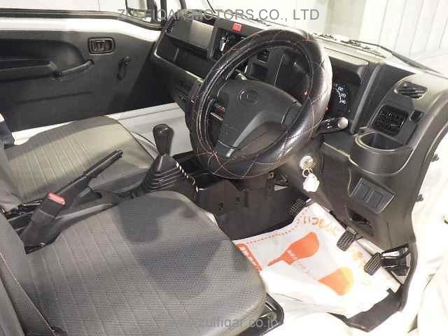 DAIHATSU HIJET TRUCK 2018 Image 3