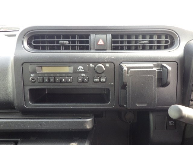 TOYOTA PROBOX 2017 Image 20