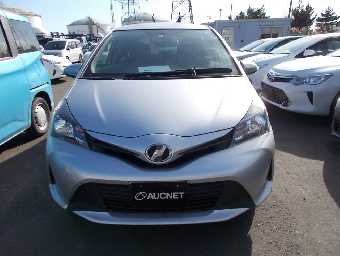 TOYOTA VITZ 2017 Image 4