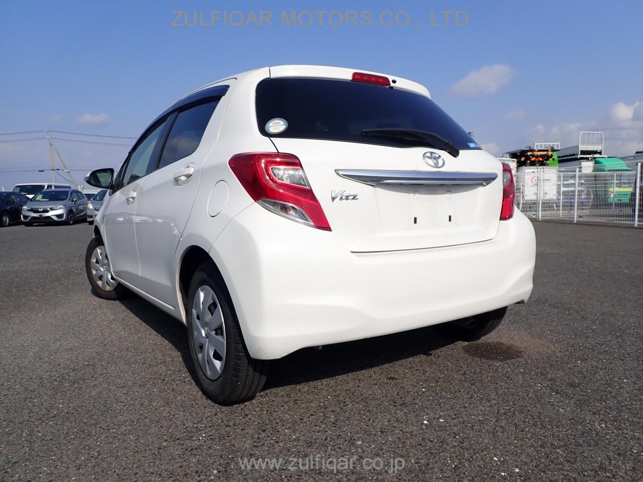 TOYOTA VITZ 2017 Image 2