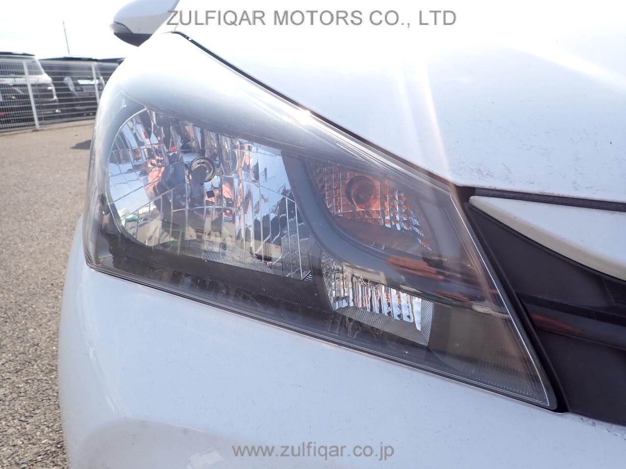 TOYOTA VITZ 2017 Image 9