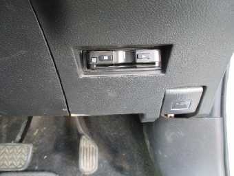 TOYOTA COROLLA AXIO 2017 Image 8