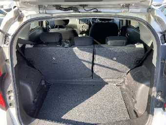 NISSAN NOTE 2017 Image 11