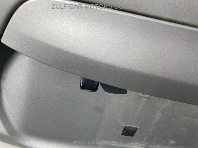 NISSAN NOTE 2017 Image 10