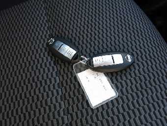 NISSAN MARCH 2017 Image 10