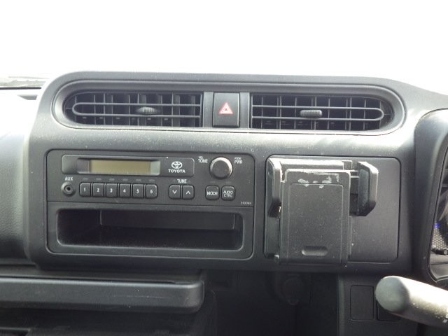 TOYOTA PROBOX 2017 Image 20