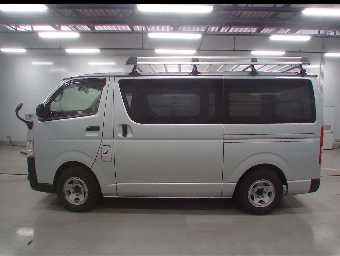 TOYOTA HIACE 2017 Image 4