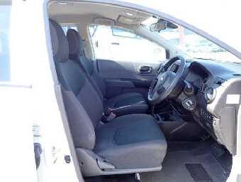 NISSAN NV150 AD 2017 Image 4