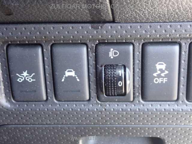 NISSAN NV150 AD 2017 Image 9