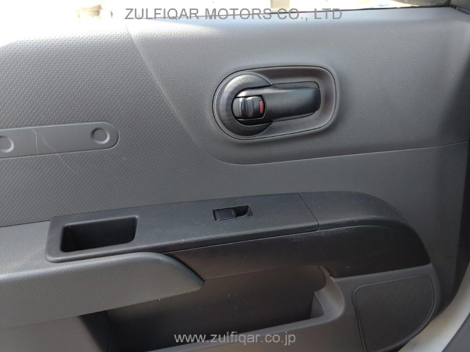 NISSAN A.D S/V 2016 Image 11