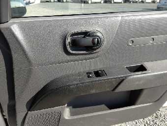 NISSAN A.D S/V 2016 Image 12