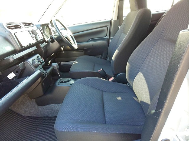 TOYOTA SUCCEED 2017 Image 20