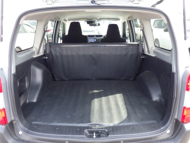 TOYOTA SUCCEED 2017 Image 27