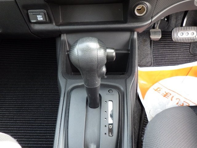 NISSAN NV150 AD 2019 Image 23