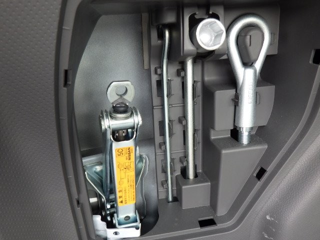 NISSAN NV150 AD 2019 Image 31