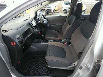 NISSAN A.D S/V 2016 Image 13