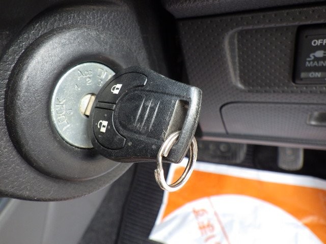 NISSAN A.D S/V 2016 Image 22