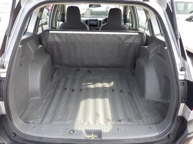 NISSAN A.D S/V 2016 Image 27