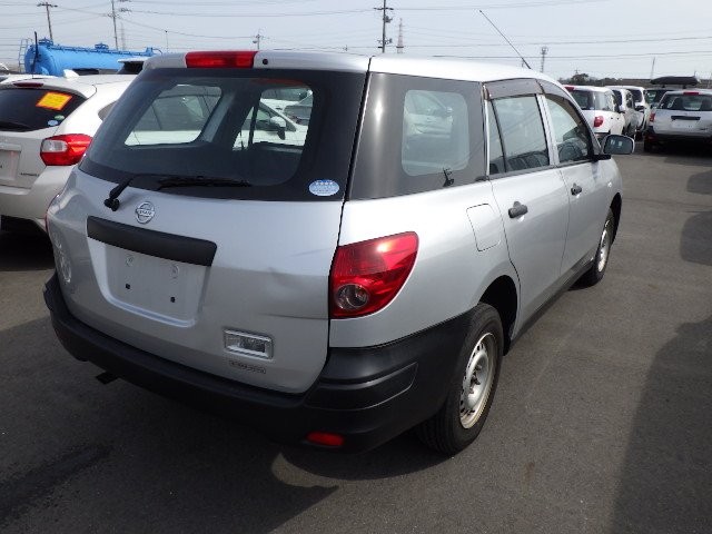 NISSAN A.D S/V 2016 Image 30