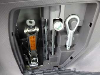 NISSAN A.D S/V 2016 Image 26