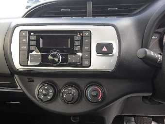 TOYOTA VITZ 2016 Image 10