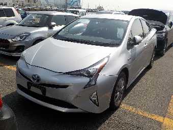 TOYOTA PRIUS 2017 Image 11