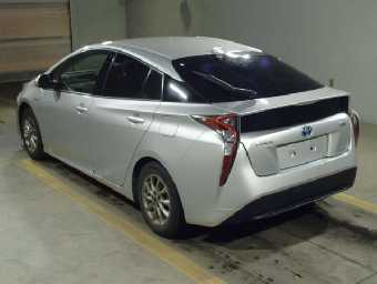 TOYOTA PRIUS 2017 Image 4