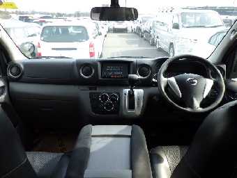 NISSAN NV350 CARAVAN 2014 Image 6