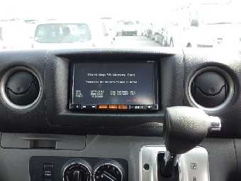 NISSAN NV350 CARAVAN 2014 Image 8