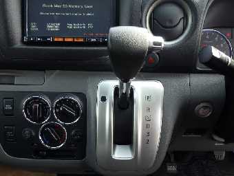 NISSAN NV350 CARAVAN 2014 Image 10