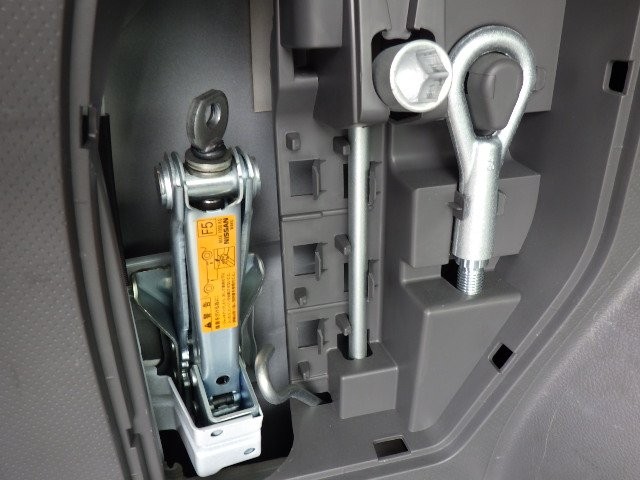 NISSAN NV150 AD 2018 Image 23