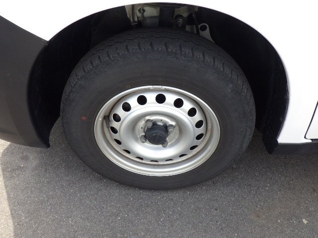 NISSAN NV150 AD 2018 Image 25