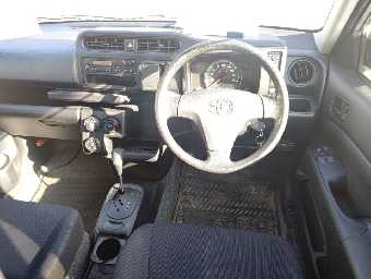 TOYOTA PROBOX 2019 Image 8