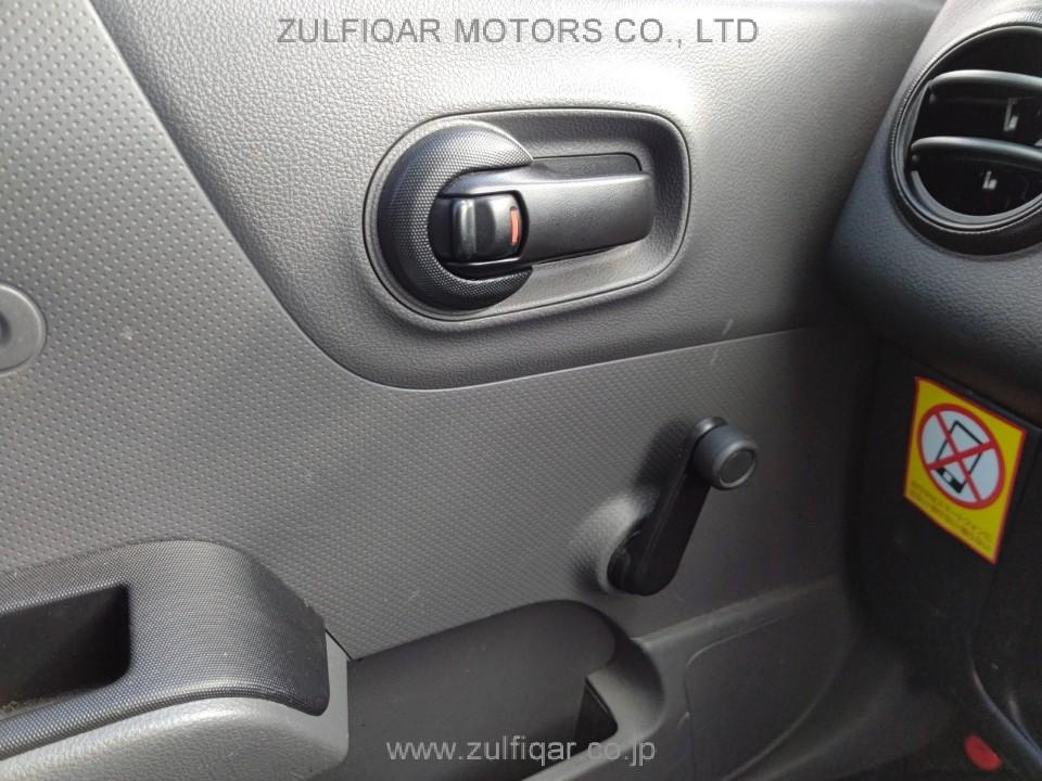 NISSAN A.D S/V 2017 Image 11