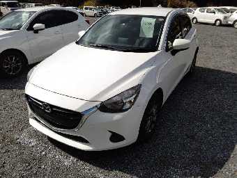 MAZDA DEMIO 2017 Image 1