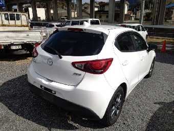 MAZDA DEMIO 2017 Image 2