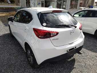 MAZDA DEMIO 2017 Image 4