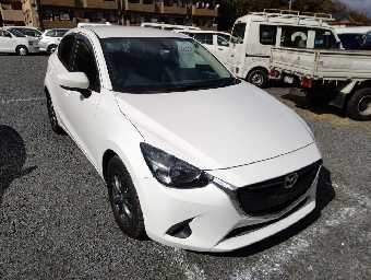 MAZDA DEMIO 2017 Image 6