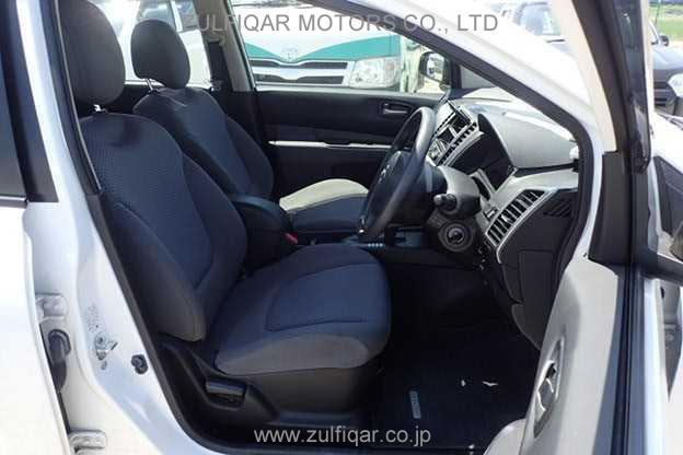 NISSAN WINGROAD S/W 2016 Image 4