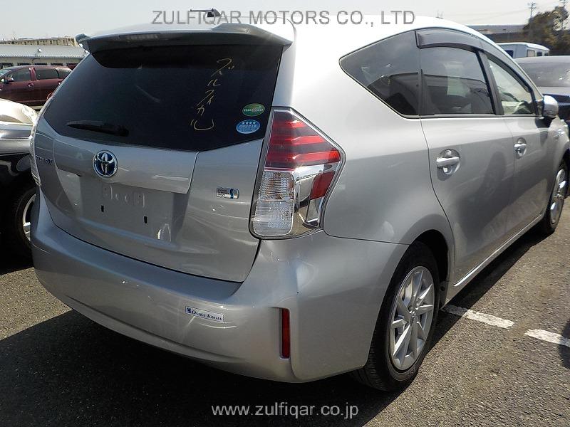 TOYOTA PRIUS ALPHA 2015 Image 23