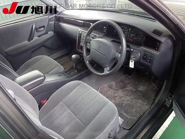 TOYOTA CROWN 1997 Image 3