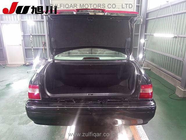 TOYOTA CROWN 1997 Image 5