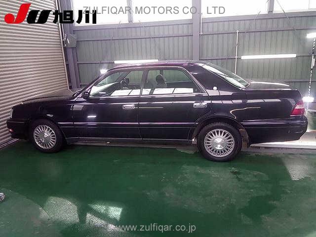 TOYOTA CROWN 1997 Image 8